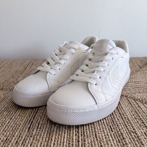 Cariuma Womens Salvas White Leather Casual Sneakers Padded Cork Footbed Size 9